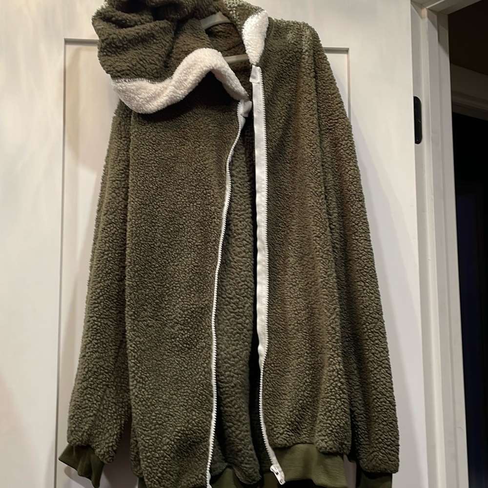 SHEIN oversized women’s fleece jacket